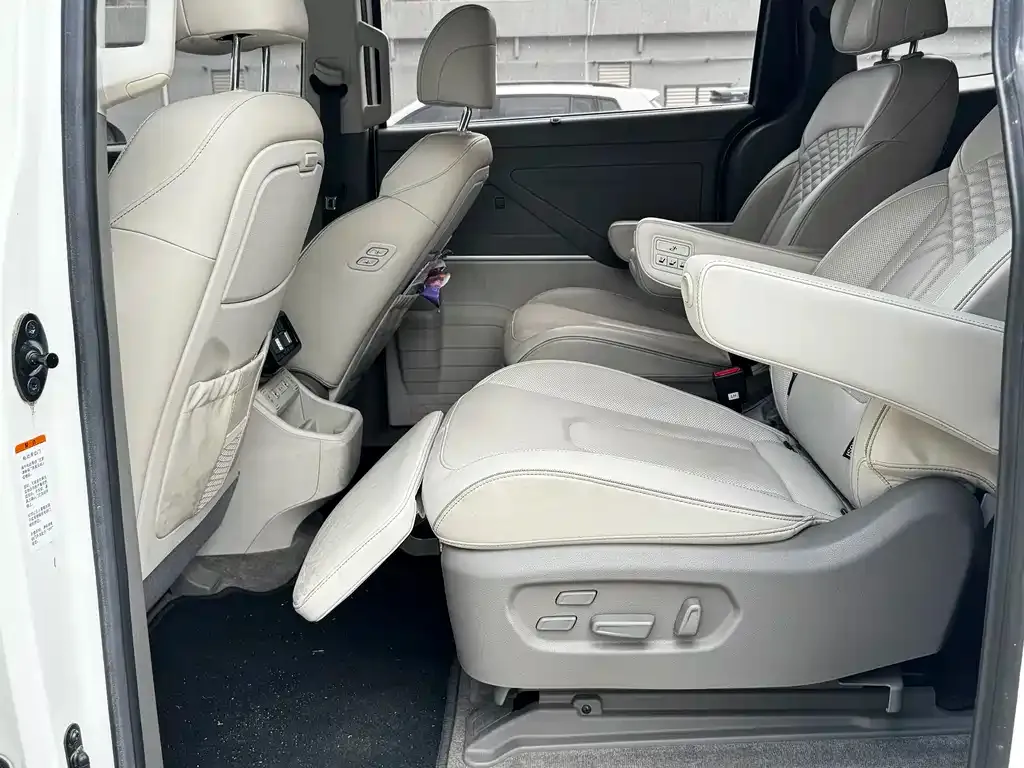 Hyundai Custo — фото 2