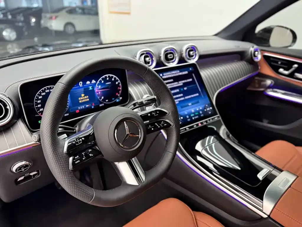 Mercedes-Benz GLC — фото 9
