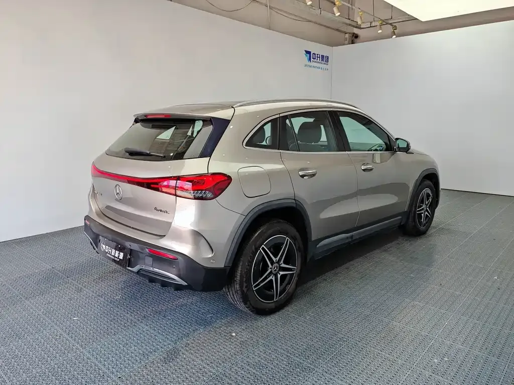 Mercedes-Benz EQA — фото 4