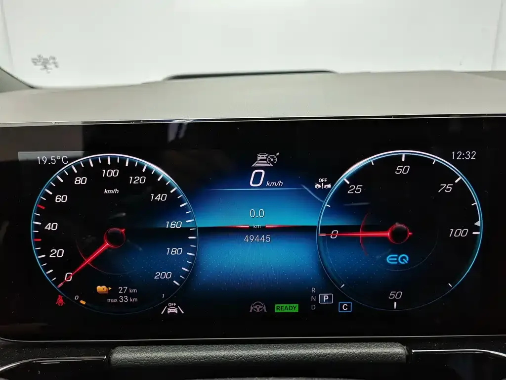Mercedes-Benz EQA — фото 2