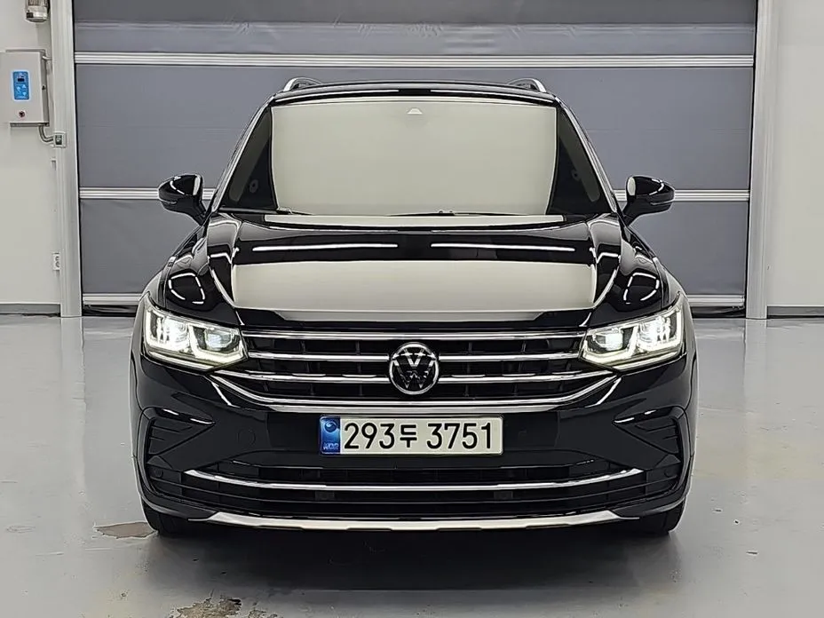 Volkswagen Tiguan — фото 1