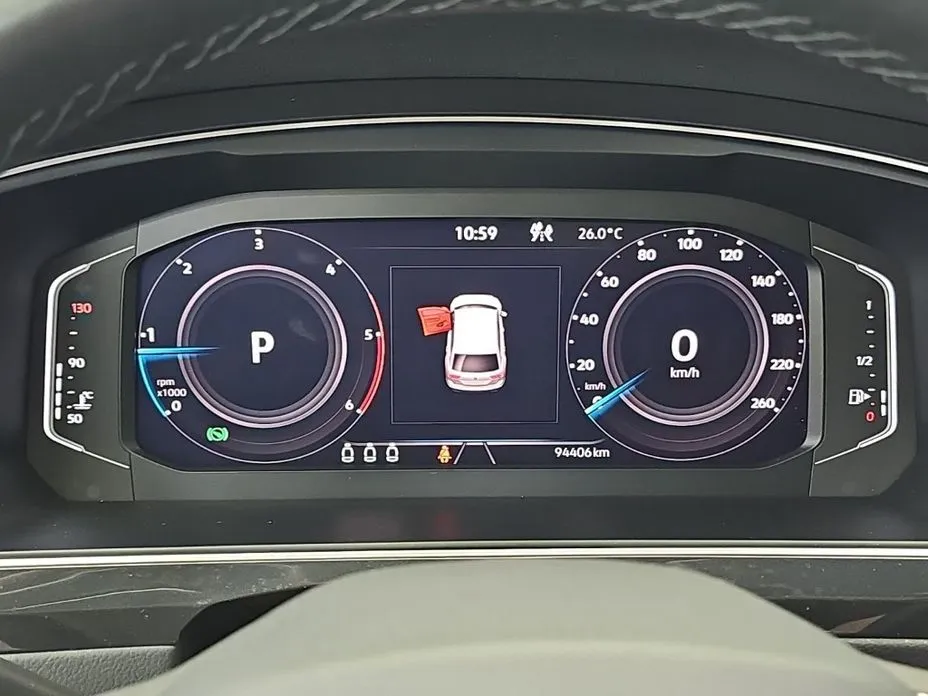 Volkswagen Tiguan — фото 4