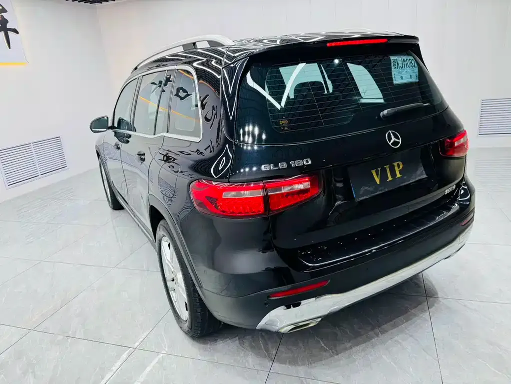 Mercedes-Benz GLB — фото 5