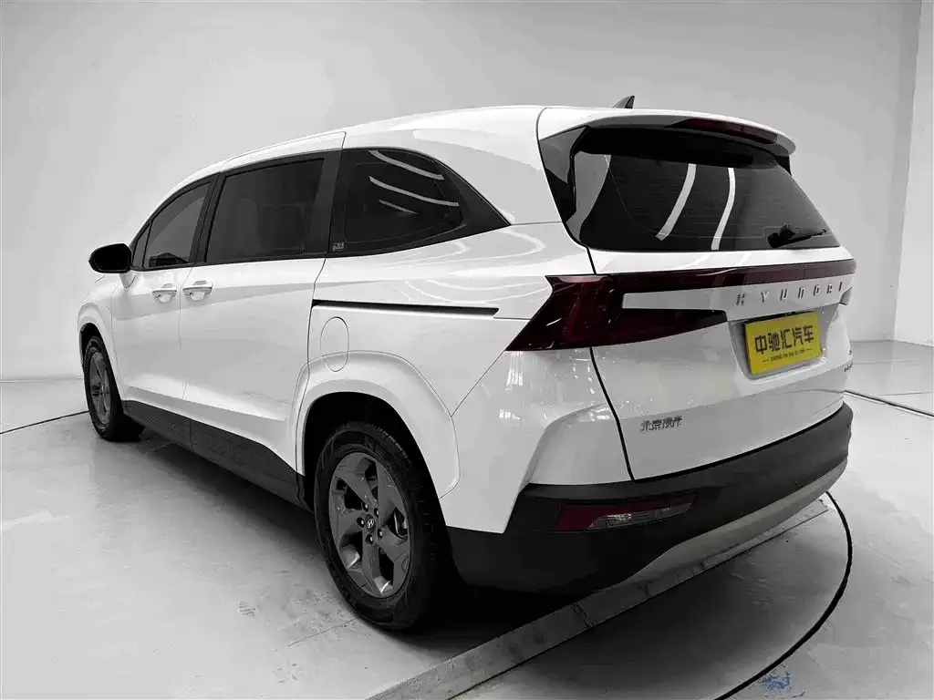 Hyundai Custo — фото 3