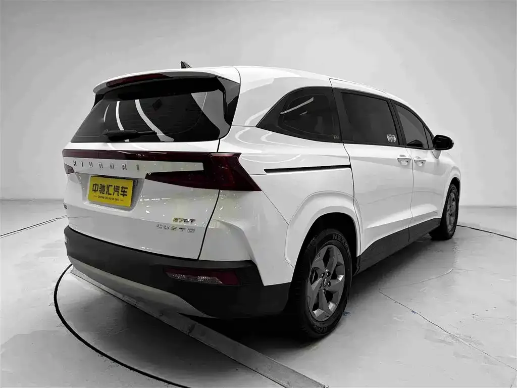 Hyundai Custo — фото 2
