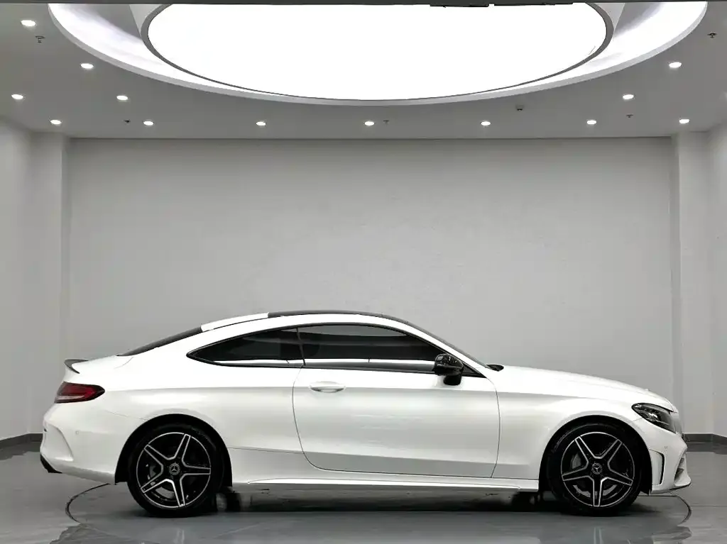 Mercedes-Benz C-Class (Import) — фото 2