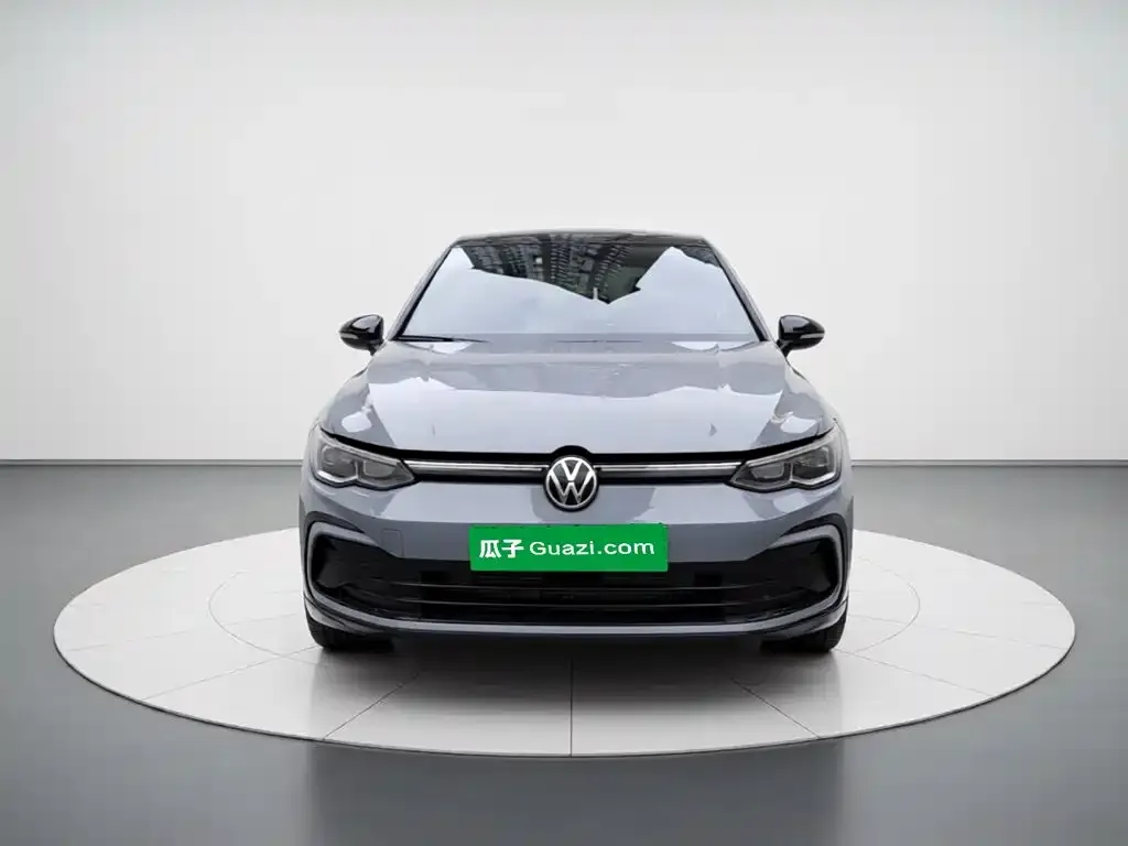 Volkswagen Golf — фото 5