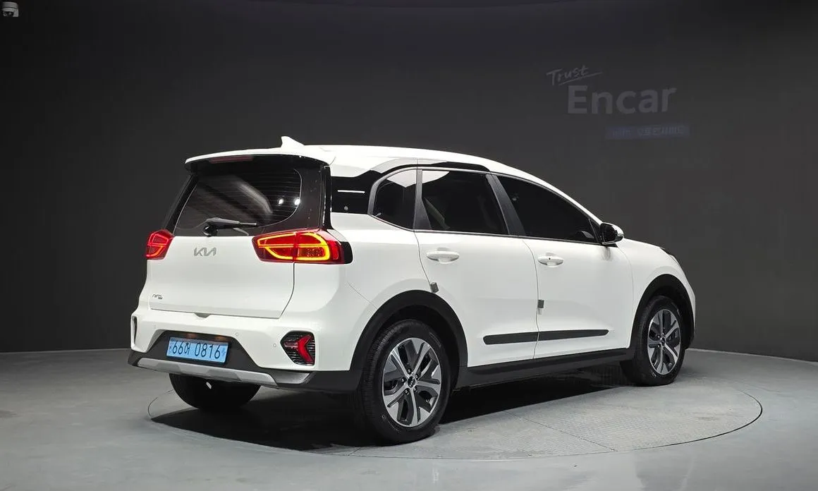 Kia Niro — фото 6