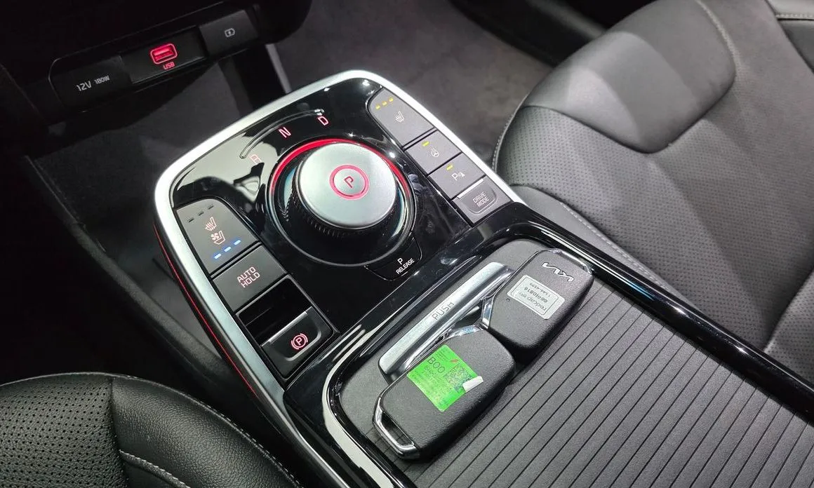Kia Niro — фото 10