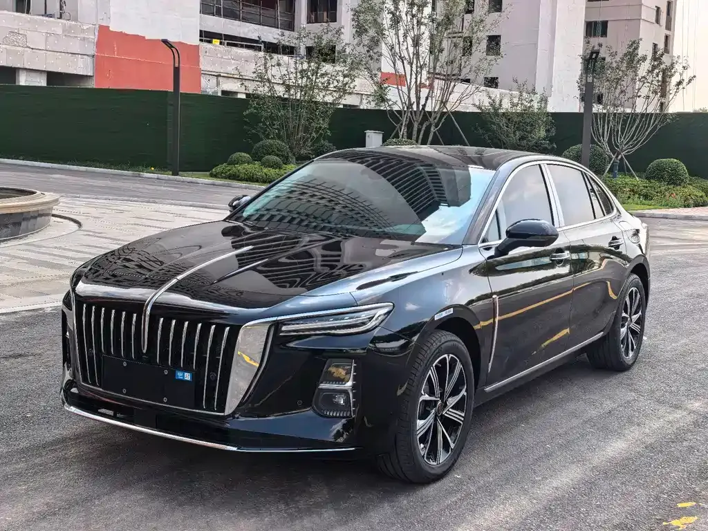 Hongqi H5 PHEV — фото 1