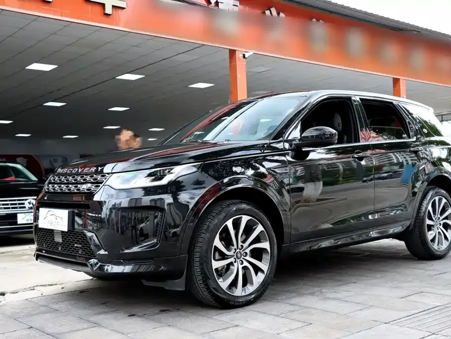 Land Rover Discovery Sport — фото 1