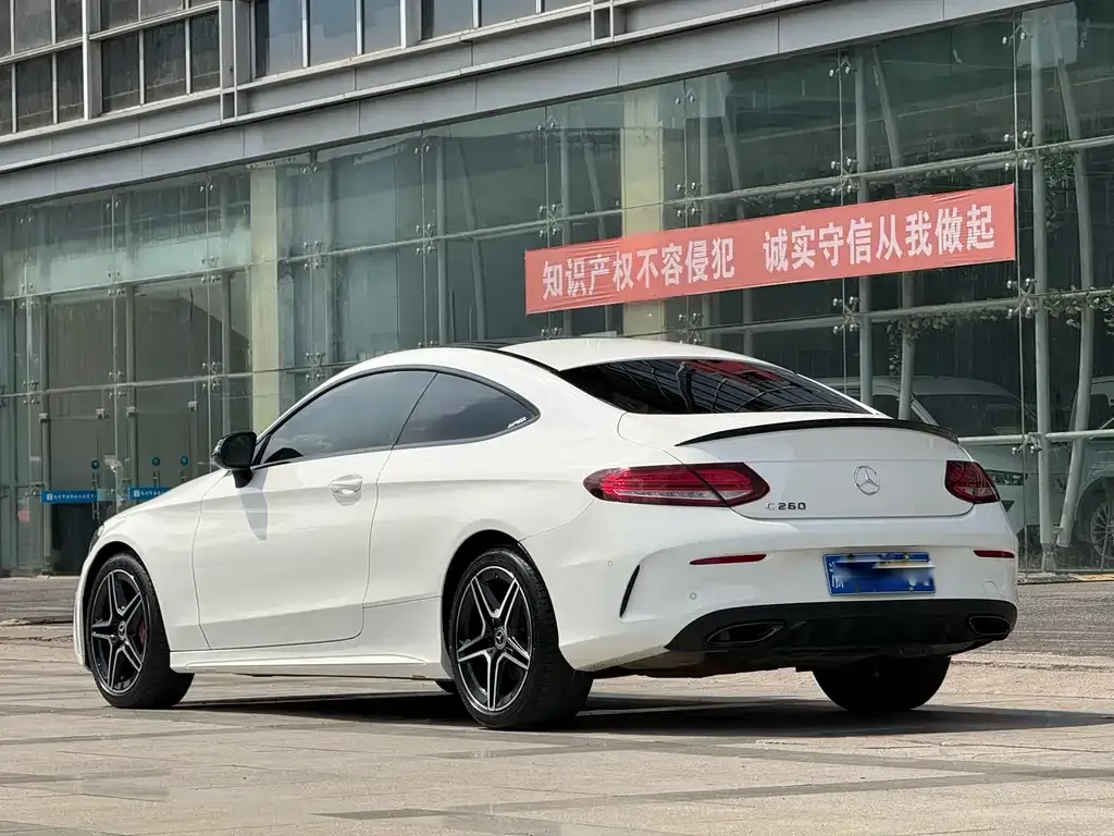 Mercedes-Benz C-Class (Import) — фото 2