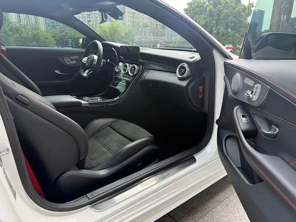 Mercedes-Benz C-Class (Import) — фото 6