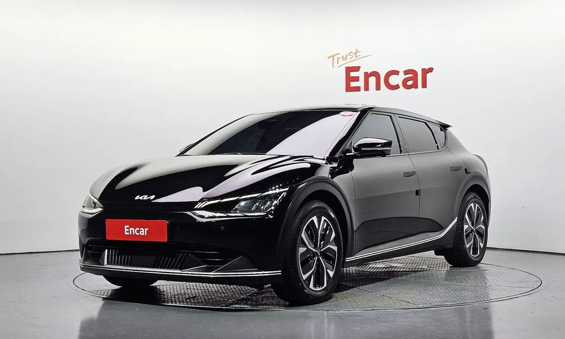 Kia EV6 — фото 1