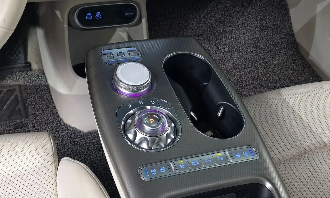 Genesis GV60 — фото 10