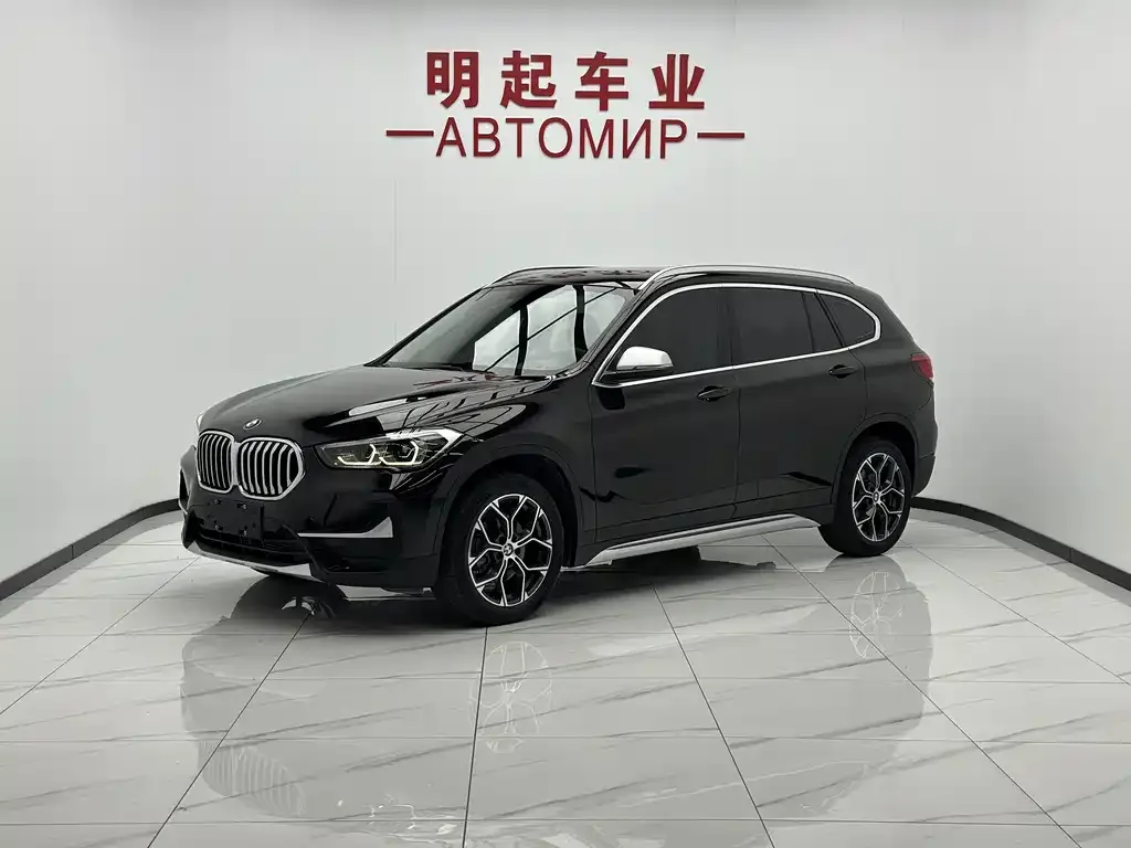 BMW X1 — фото 1