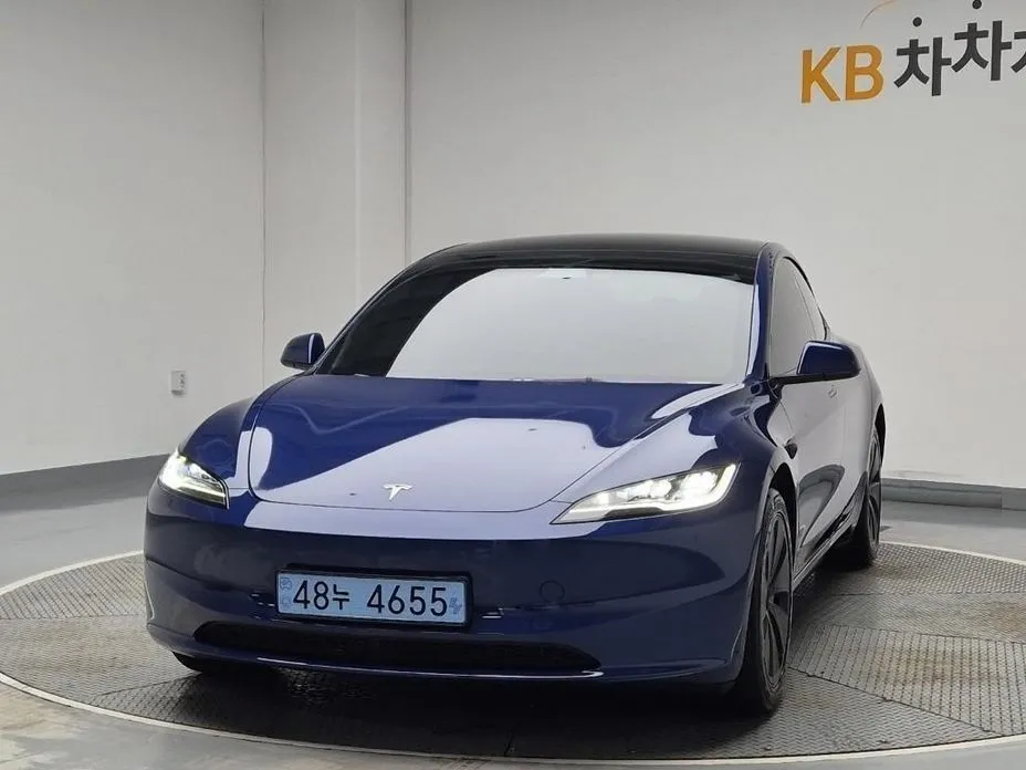 Tesla Model 3 — фото 1