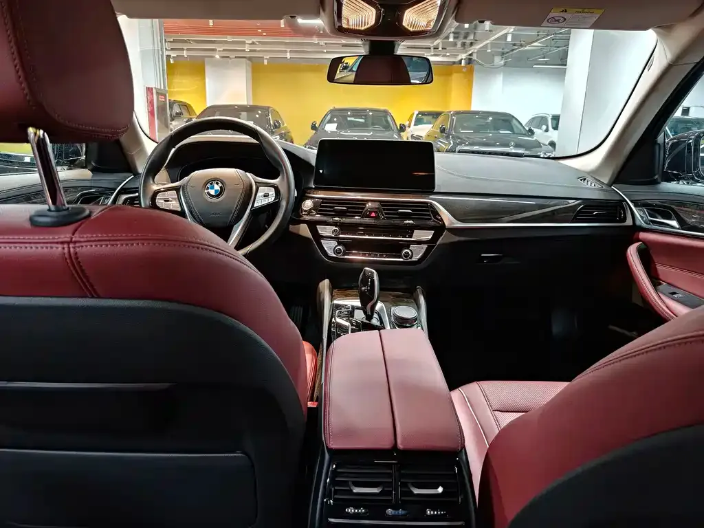 BMW 5 Series — фото 2