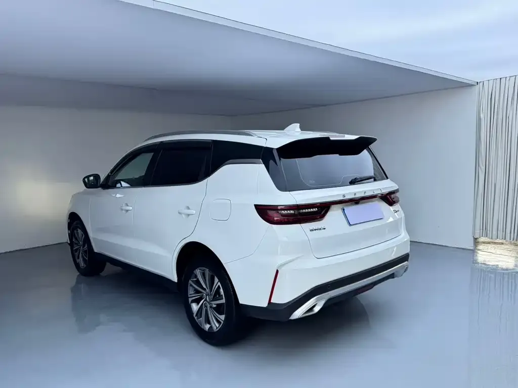 Geely Vision X6 — фото 9