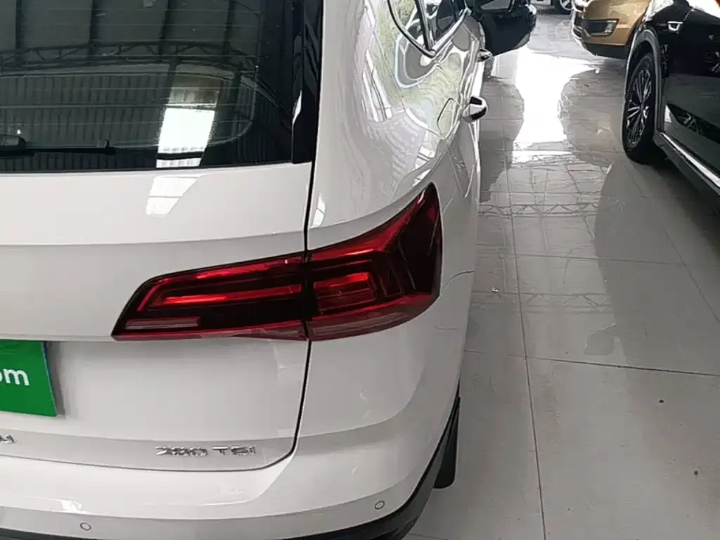 Volkswagen Tharu — фото 3