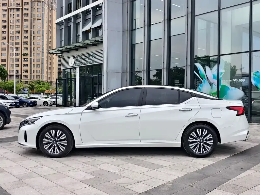 Nissan Teana — фото 9