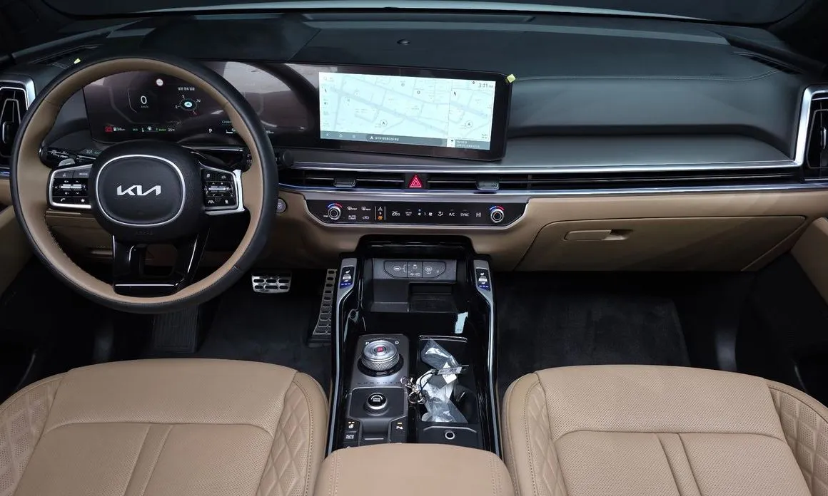Kia Sorento — фото 9