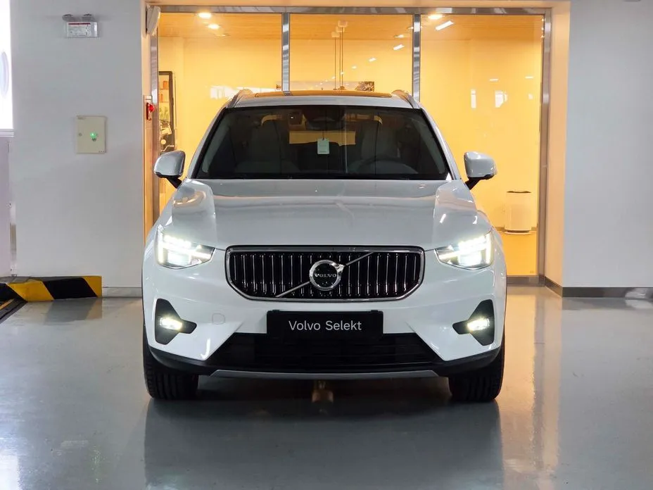 Volvo XC40 — фото 2