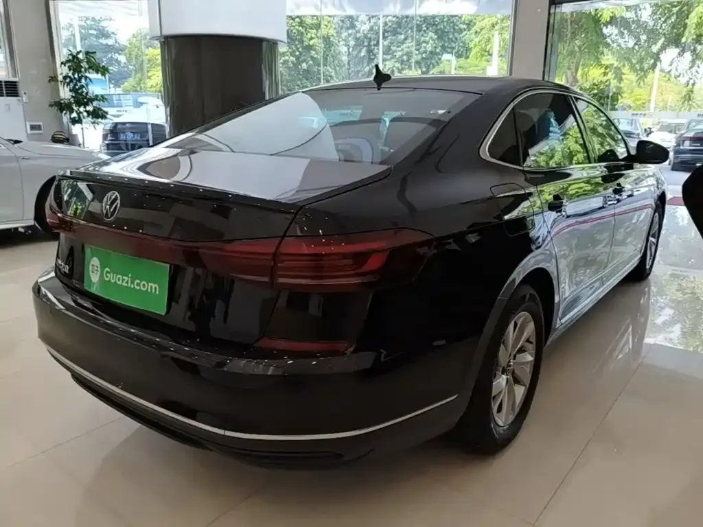Volkswagen Passat — фото 5
