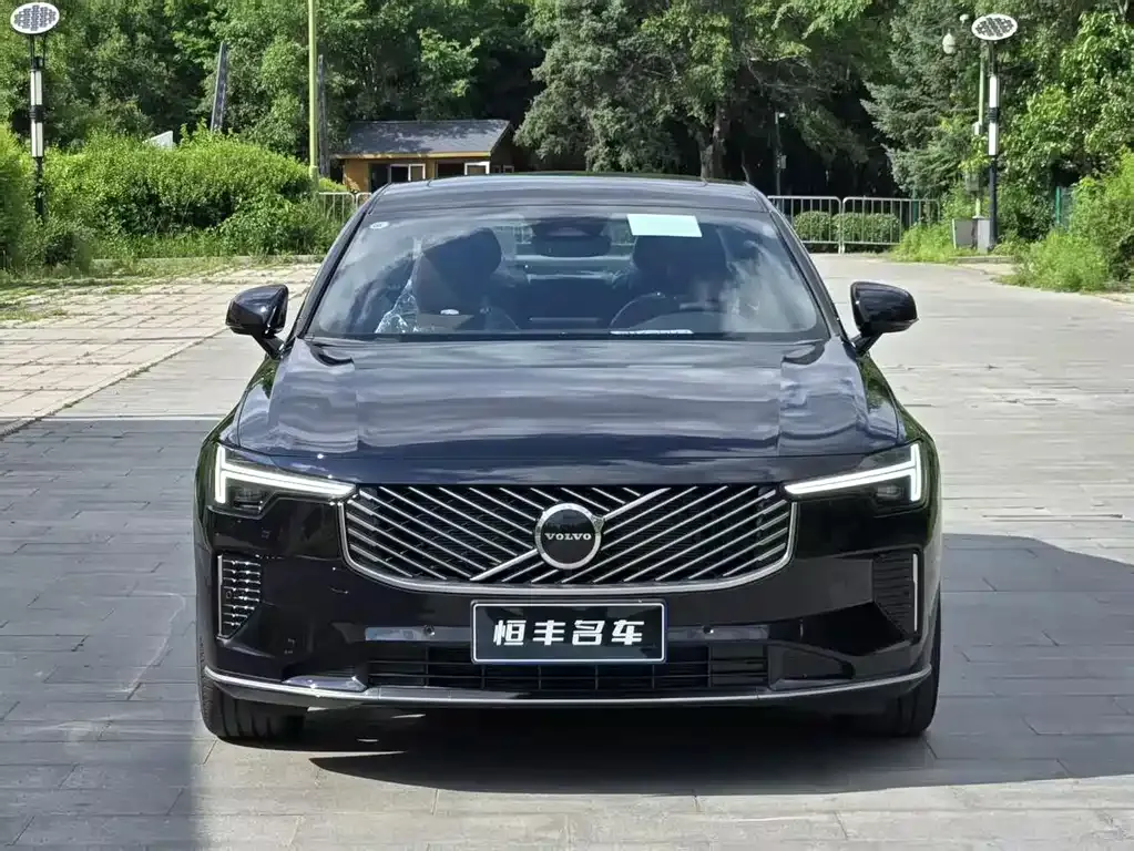 Volvo S90 — фото 3