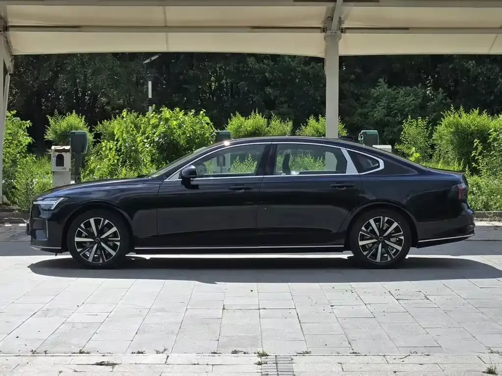 Volvo S90 — фото 5
