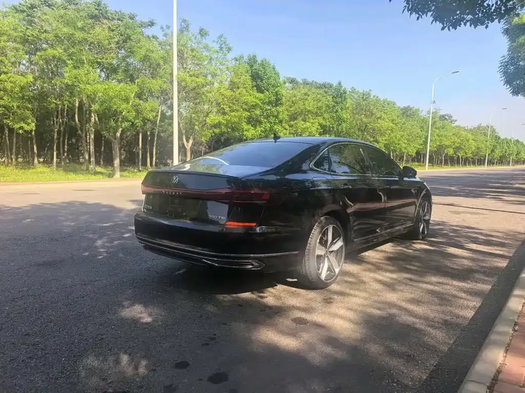 Volkswagen Passat — фото 4
