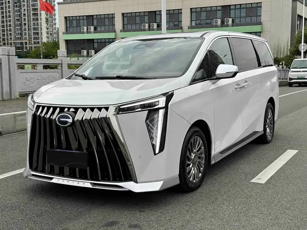 GAC Motor Trumpchi M8 — фото 1