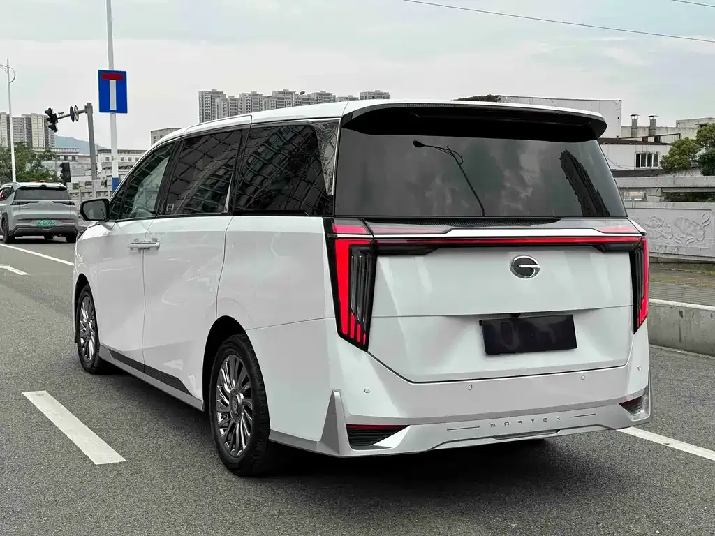 GAC Motor Trumpchi M8 — фото 4