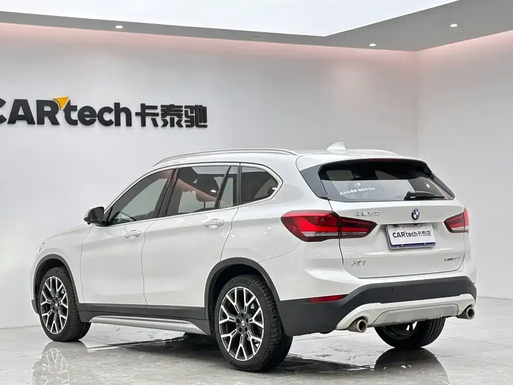 BMW X1 — фото 7