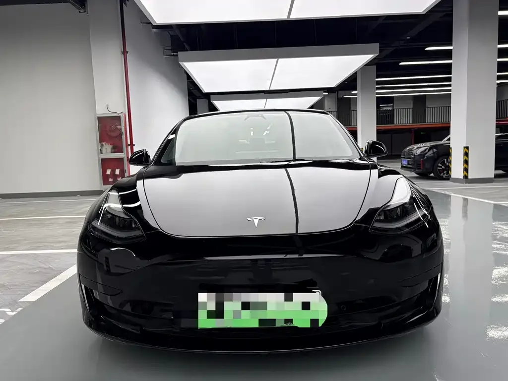 Tesla Model 3 — фото 4
