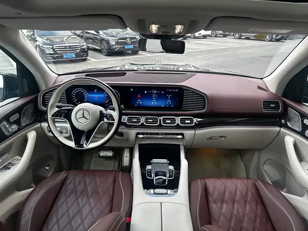 Mercedes-Benz GLS — фото 7