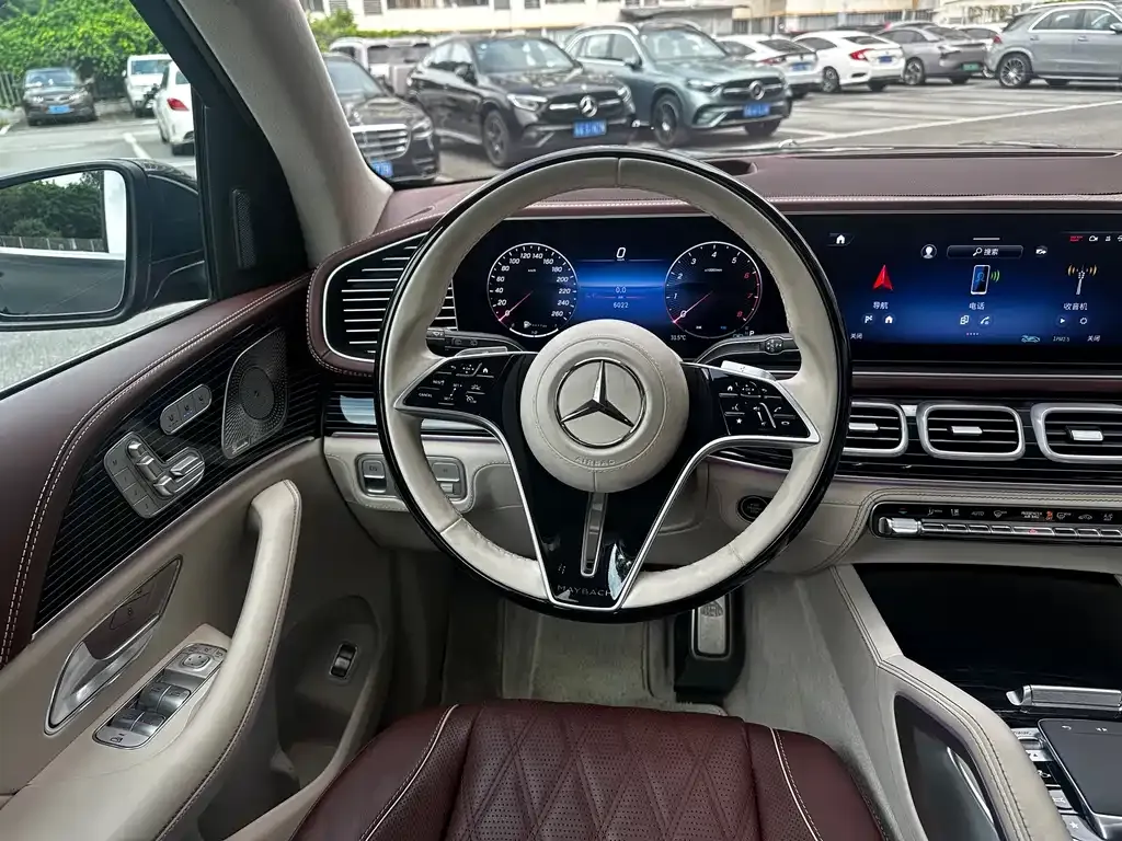 Mercedes-Benz GLS — фото 2