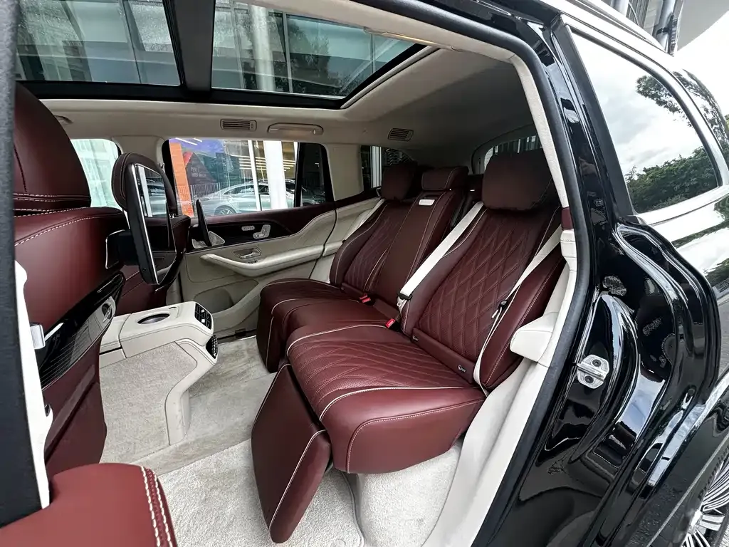 Mercedes-Benz GLS — фото 6