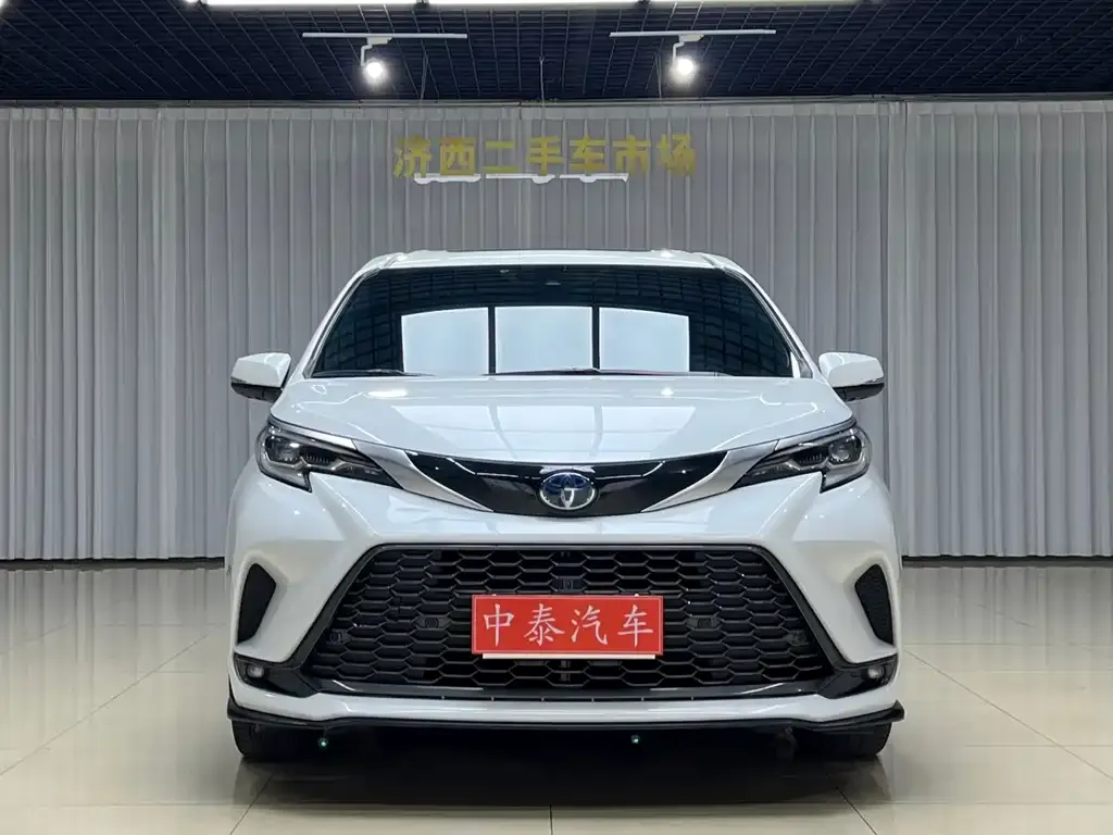 Toyota Granvia — фото 6