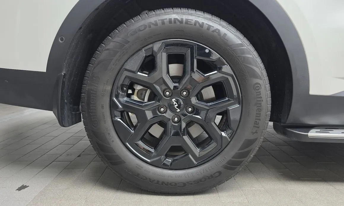 Kia Sorento — фото 6