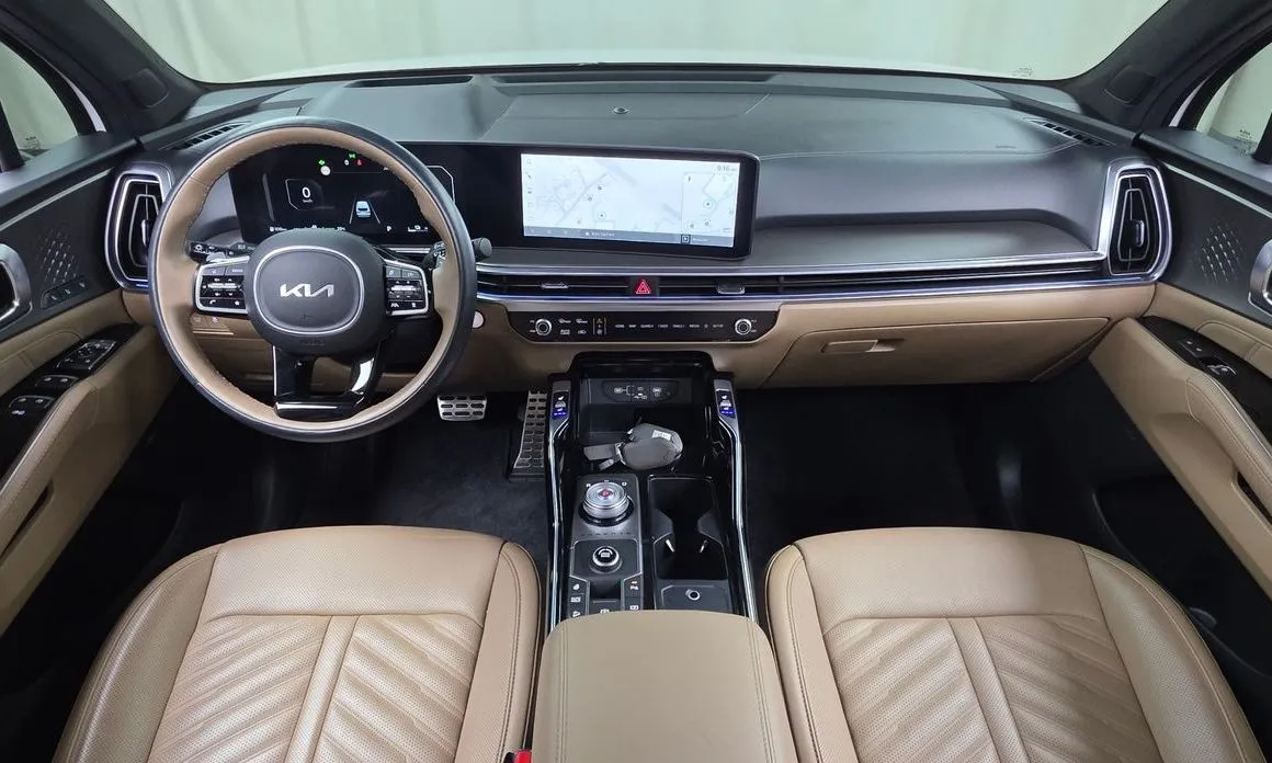 Kia Sorento — фото 7