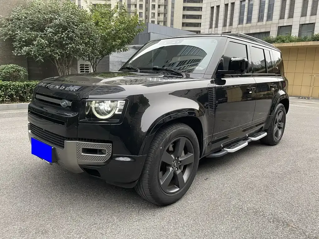 Land Rover Defender — фото 1