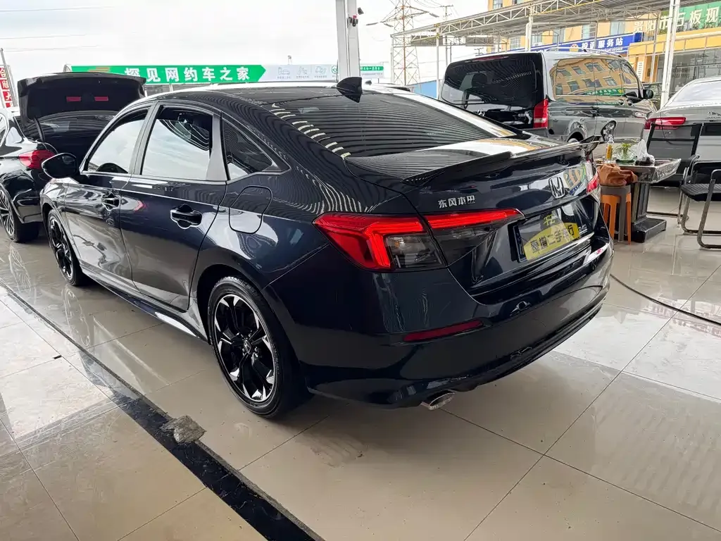 Honda Civic — фото 9