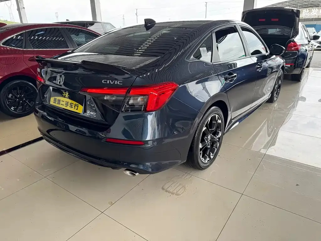 Honda Civic — фото 5