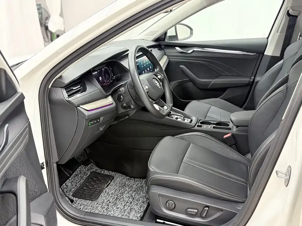 Skoda Octavia — фото 10