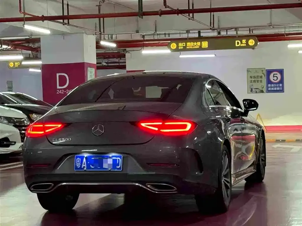 Mercedes-Benz CLS — фото 7