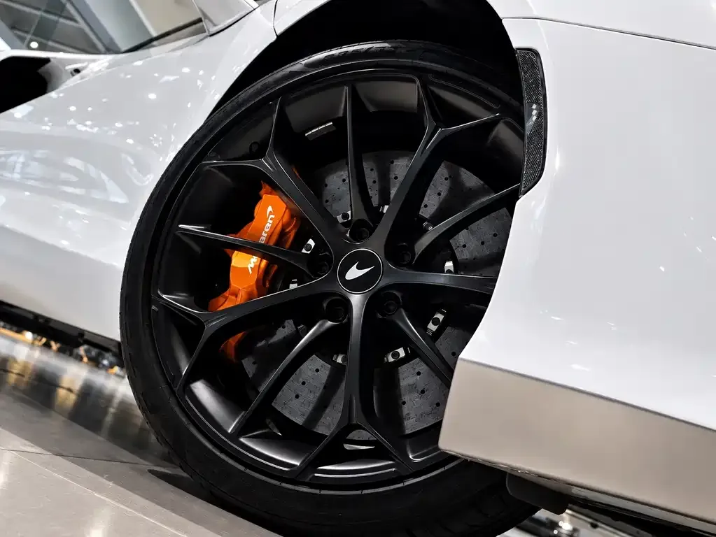 McLaren Artura — фото 6