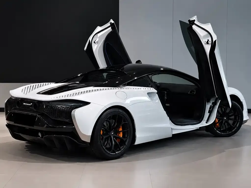 McLaren Artura — фото 9