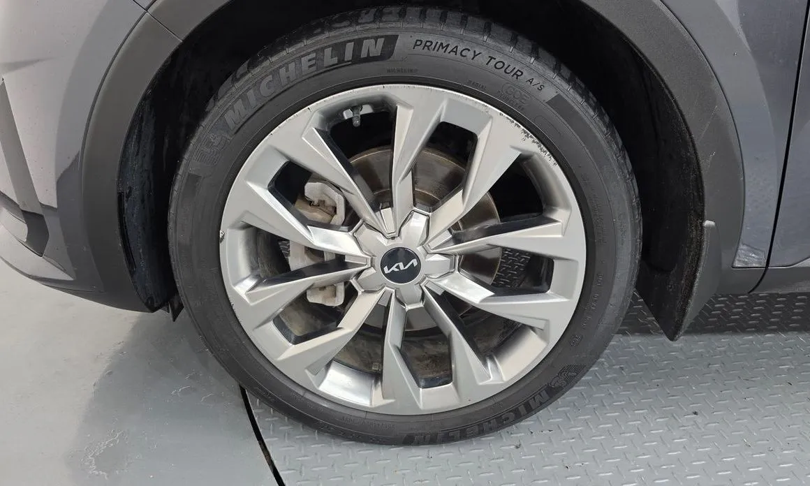 Kia Sorento — фото 8