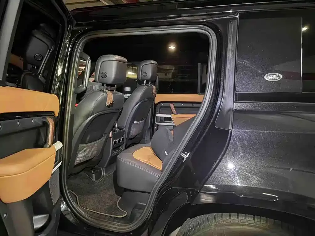Land Rover Defender — фото 8